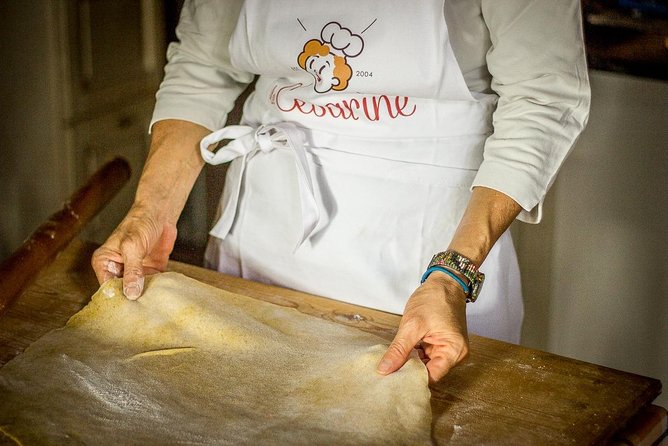 Cesarine: Small group Pasta Class at Local's Home in Sorrento - The Souvenir Apron and Shopping Bag