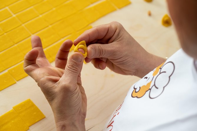 Cesarine: Small group Tortellini Class at Local's Home in Bologna - The value of a personalized, home-based cooking class