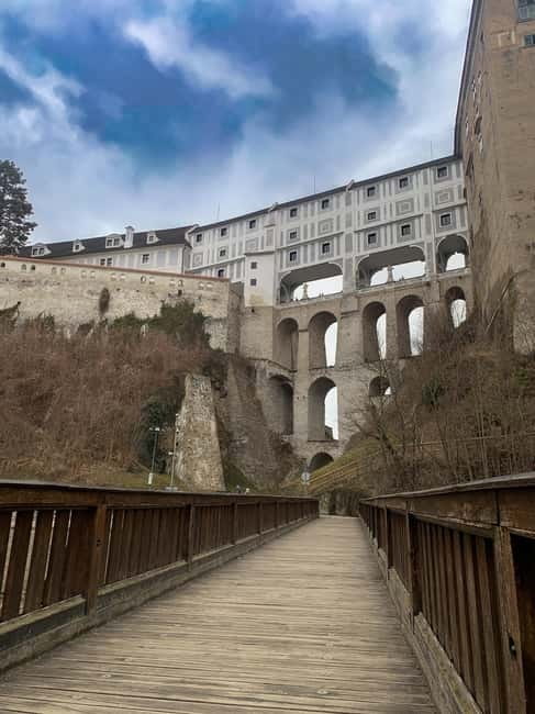 Cesky Krumlov (CK) Day Trip from Prague (hotel pick up) - Logistics: Private Pickup and Comfortable Travel