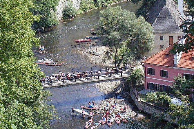 Cesky Krumlov Full day tour from Prague and back - Pacing and Travel Logistics
