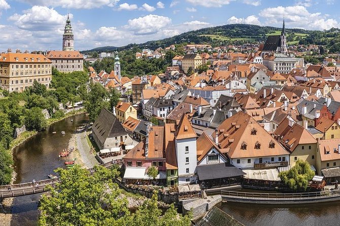 Cesky Krumlov Private day trip from Prague with Lunch and Castle admission - Pick-up and Transportation in a Comfortable Private Vehicle