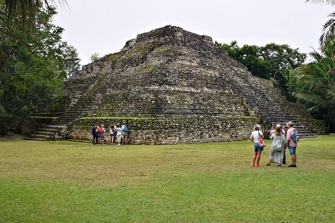 Chacchoben Mayan Ruins and Bacalar Lagoon Combo Tour from Costa Maya - About the Chacchoben Mayan Ruins Guided Tour