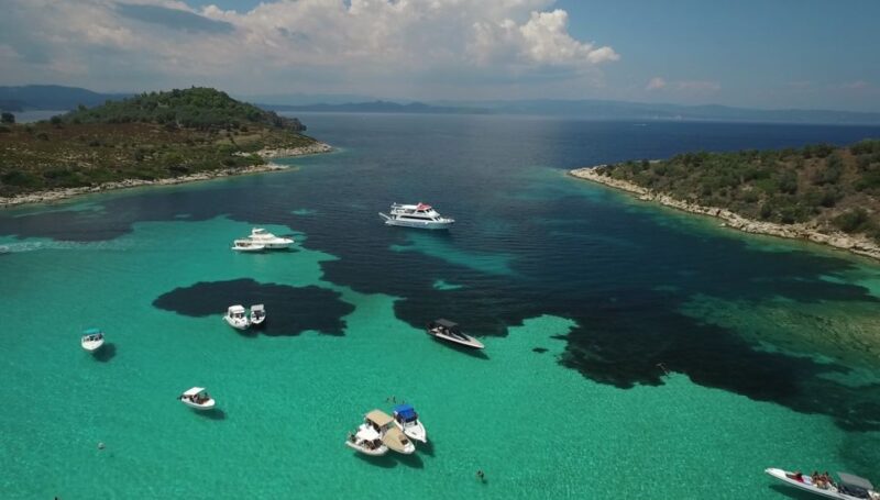 Chalkidiki: Blue Lagoon & Ammouliani Island Cruise & Lunch - The Traditional Greek BBQ Lunch on the Boat