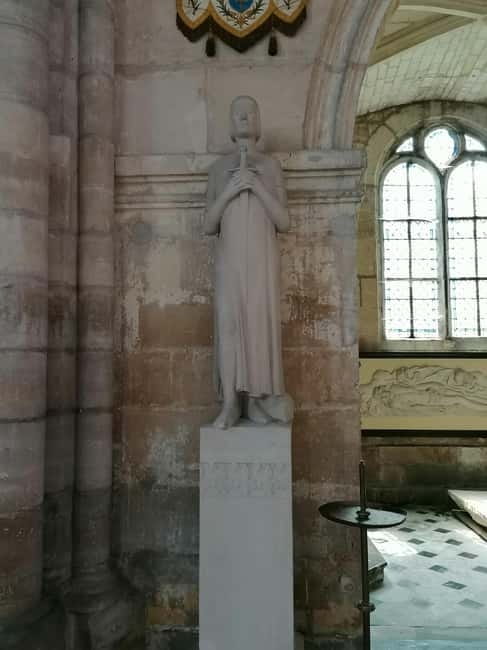 Châlons-en-Champagne: Guided Walking Tour - Discover Châlons-en-Champagne with a Passionate Guide for $23