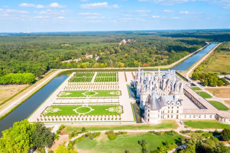 Chambord: Private Guided Tour of the Castle + Reserved Entry - The Natural Environment and Forest Surroundings of Chambord