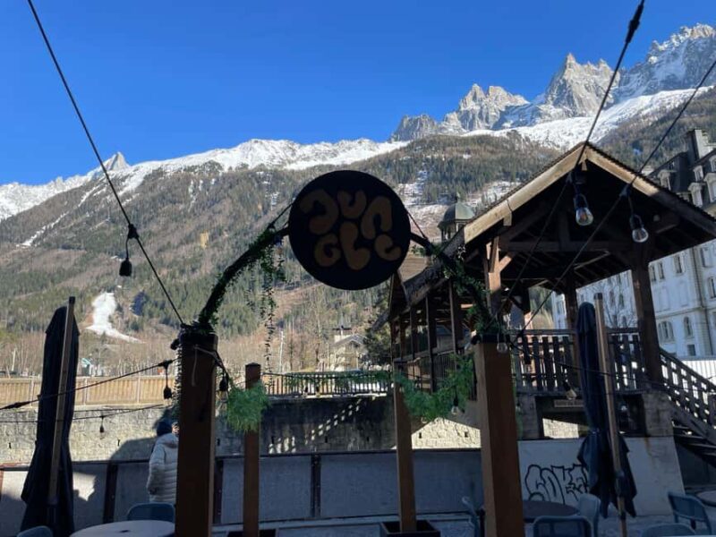 Chamonix Mont-Blanc: Cocktails and mixology workshop at the Jungle bar - Key Points