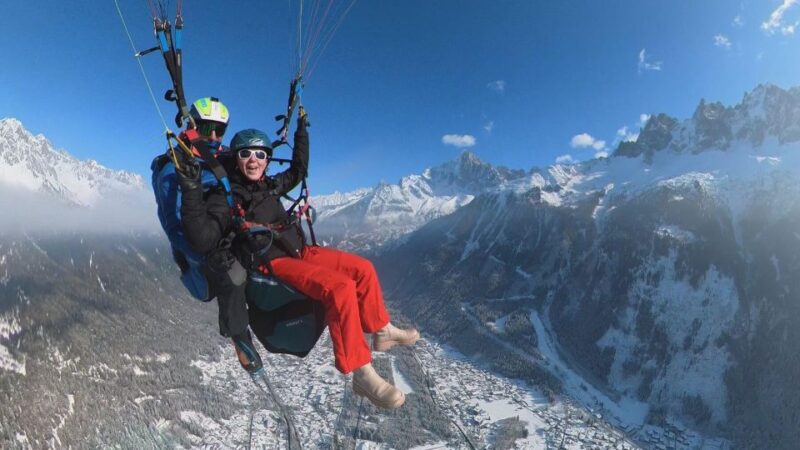 Chamonix: Tandem Paragliding Flight with Video - The Safety and Expertise of Your Guides