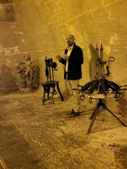 Champagne Private Tour -Reims from Paris in a minivan - Discover the Charm of Reims and the Birthplace of Champagne