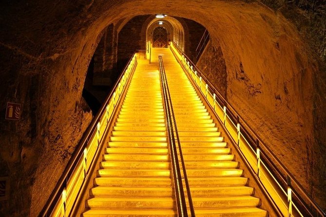 Champagne Private Tour Veuve Clicquot Tasting from Reims Epernay - Tasting Champagne at a Friendly Family Estate