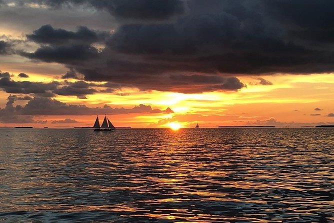 Champagne Sunset Catamaran Cruise in Key West - Timing, Pacing, and Crowd Experience