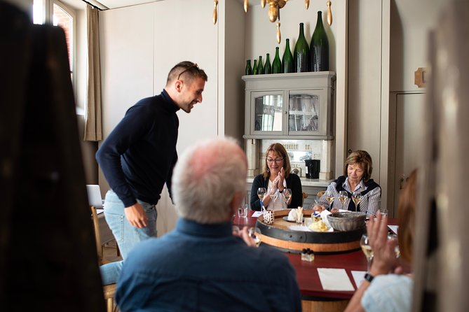 Champagne Tasting Class and Lunch near Epernay - Expert Guides and Engaging Teaching Style