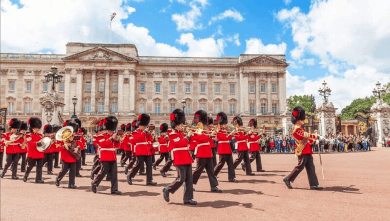 Changing of the Guard at Buckingham Palace - The Final Stop at St Jamess Palace