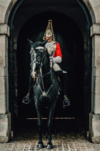 Changing of the Guard Experience in London - Witnessing the Changing of the Guard and Horse Guards Parade
