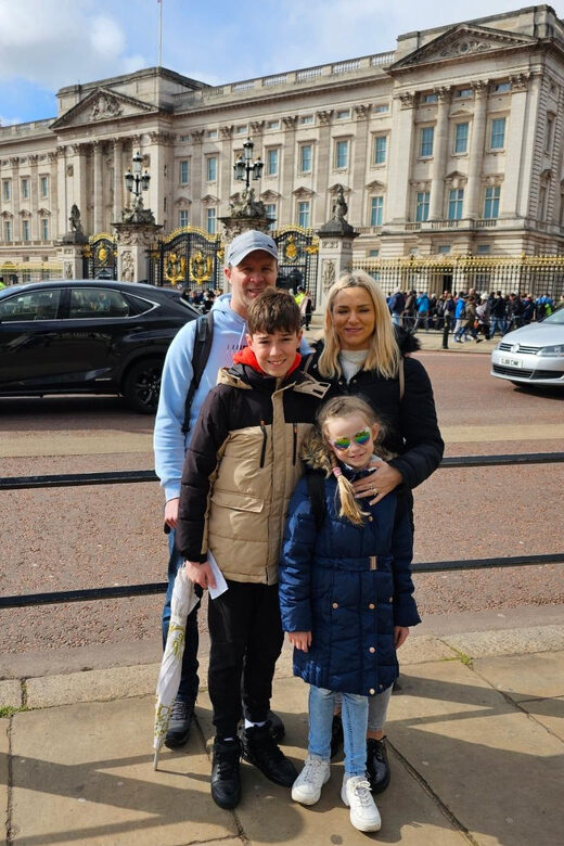 Changing of the Guard Experience - Exploring Westminster and Trafalgar Square