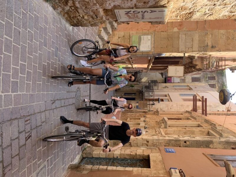 Chania: City Highlights Small Group Bike Tour - Discovering the Old Towns Narrow Streets and Venetian Architecture