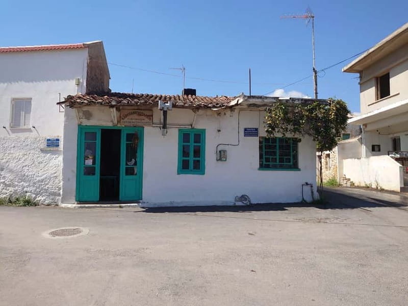 Chania E-Bike Adventure: Culture, Coastline & Olive Tasting - Exploring Maleme and Vlacheronitissa Village