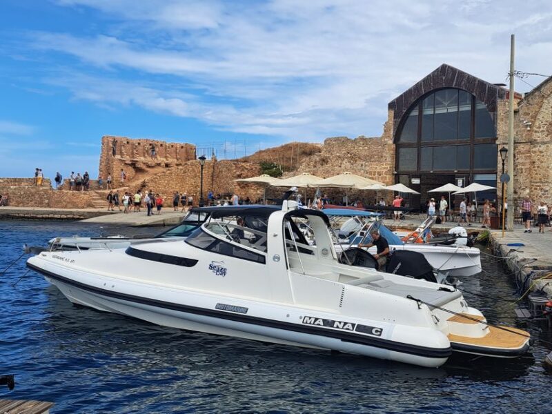 Chania: Full-Day Santorini Private Cruise with Visit to Oia - Exploring Oia and Fira at Your Own Pace