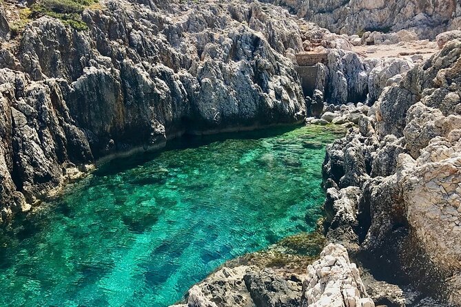 Chania: Hiking through History and Hidden Gems at Katholiko Bay - Suitable for Moderate Fitness Enthusiasts