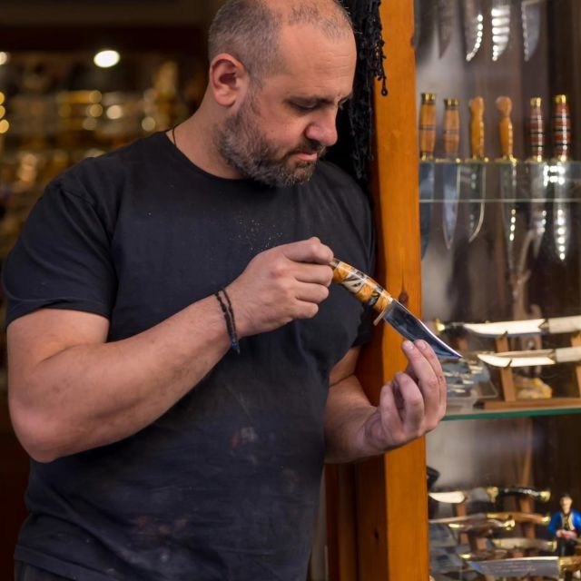 Chania Old Town: Artisans & Sightseeing Walking Tour - Sampling Cretan Olive Oil and Thyme Honey