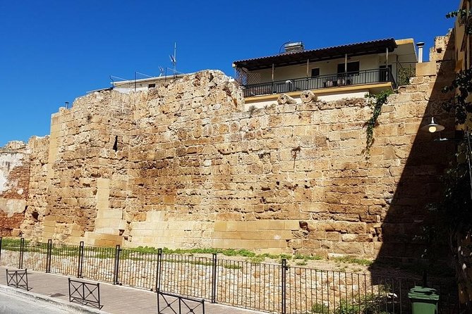 Chania old town, mountains, restaurant Private Tour (group of 6) - Authentic Cretan Cuisine in the Mountains