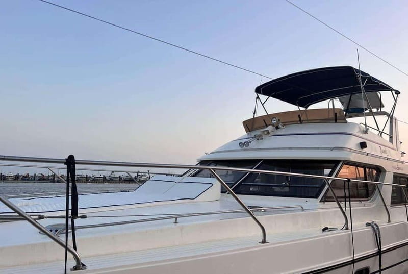 Chania: Private Cruise with Sup Food & Unlimited Drinks - Key Points