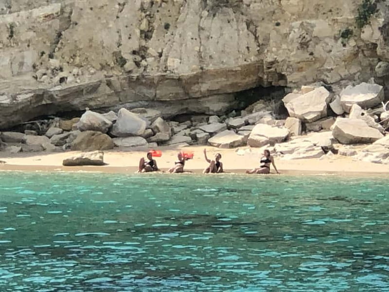 Chania: Private Cruise with Sup Food & Unlimited Drinks - Flexibility with Custom Stops and Special Events