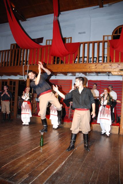 Chania & Rethymno:Cretan Folklore Night Buffet at Argyroupol - Experience a Cultural Evening with Cretan Food, Music, and Dance at Argyroupoli