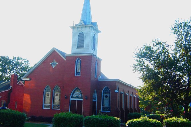 Chapel Hill Historic Churches History and Architecture Tour - Key Points