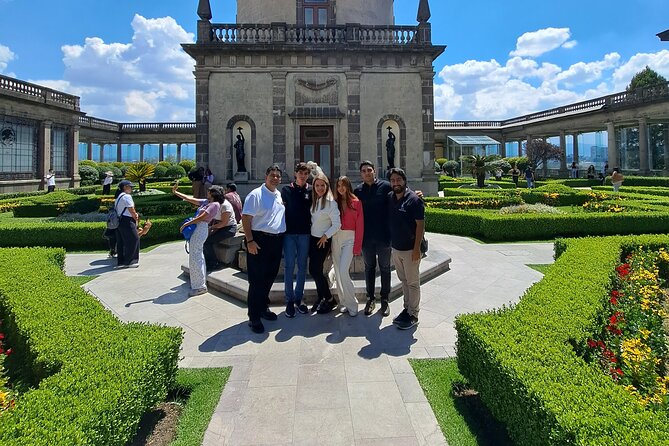 Chapultepec Castle Tour and its surroundings - The Guided Experience and Highlights of the Tour