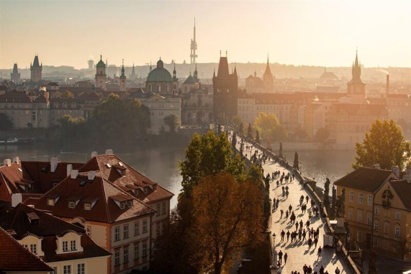 Charles Bridge & Lesser Town Walking Tour - Key Points