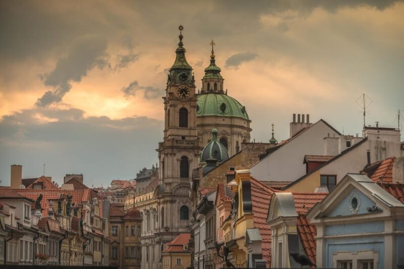 Charles Bridge & Lesser Town Walking Tour - Crossing the Iconic Charles Bridge