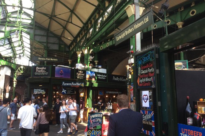 Charles Dickens Private Walking Tour - Winchester Palace and the Lives of the Poor