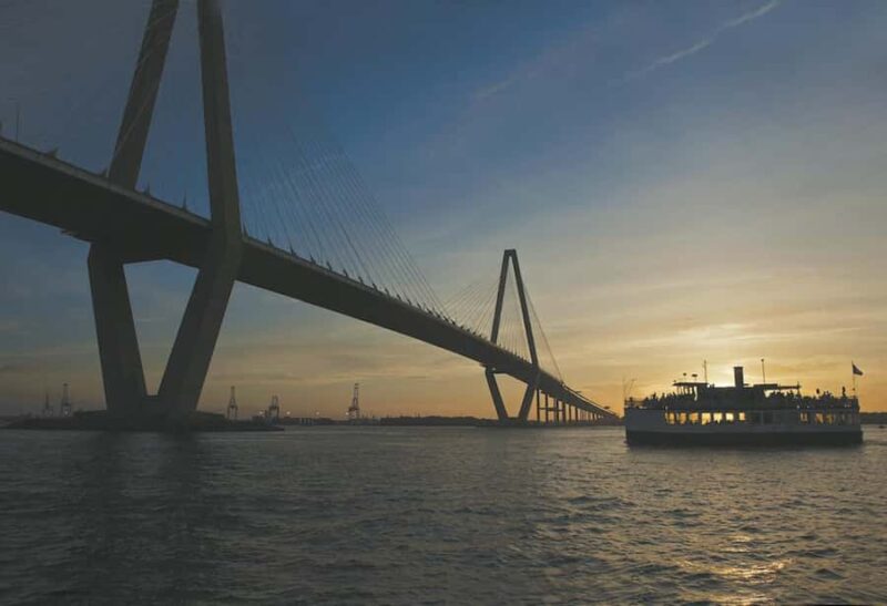 Charleston: Daytime or Sunset Historic Harbor Cruise - Pacing, Crowd Levels, and Overall Atmosphere