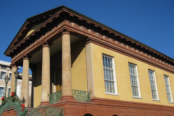 Charleston Footprints Walking Tour - St. Michaels Church: The Oldest Surviving Church in Charleston