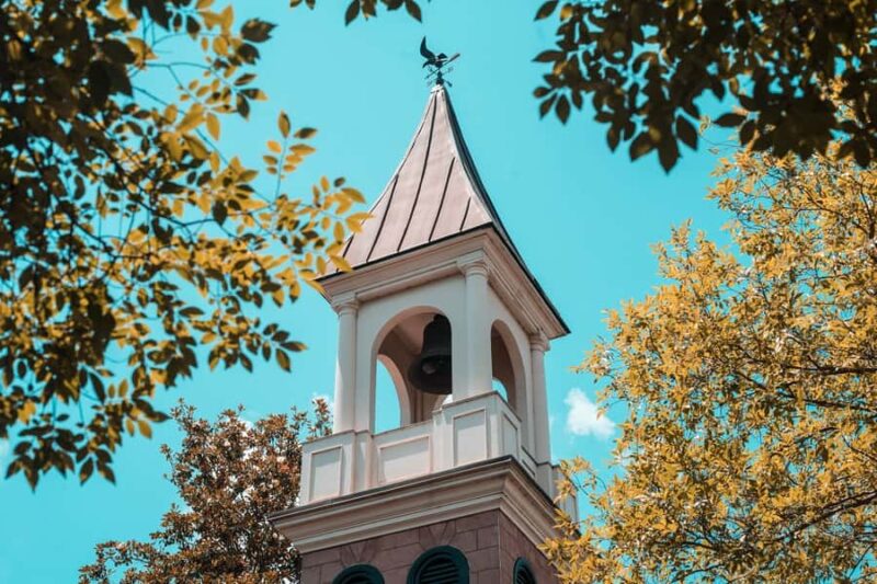 Charleston: French Quarter Guided Food Tour with 7+ Tastings - Tasting Local Seafood and Maritime Flavors