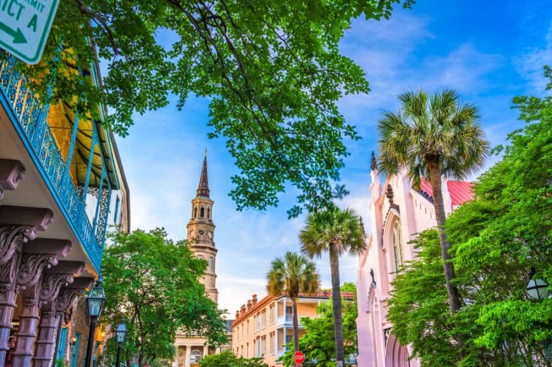 Charleston: French Quarter Guided Walk - Historic Streets, Churches, and the Dock Street Theater