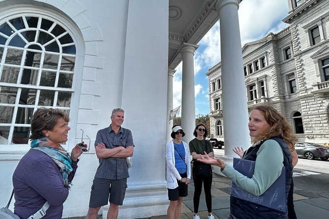 Charleston Gardens & Architecture 2 Hour Small Group Walking Tour - Key Points