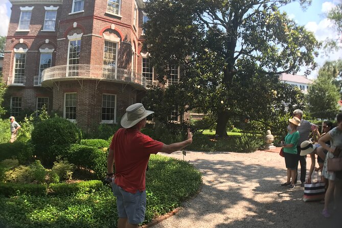 Charleston Gardens & Architecture 2 Hour Small Group Walking Tour - Exploring Charleston’s Iconic Churches: St. Philip’s and St. Michael’s