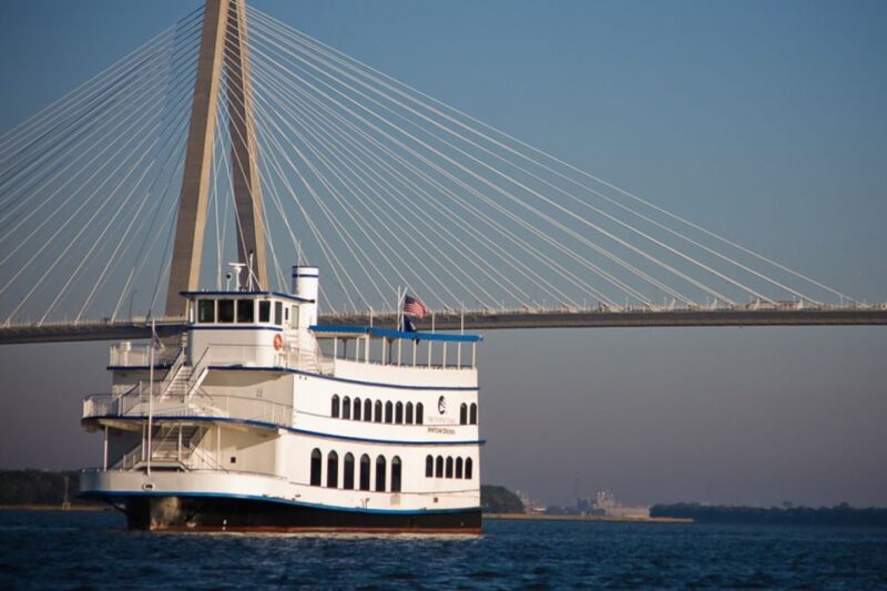 Charleston: Historic City Tour and Harbor Cruise - Cruising Charleston Harbor for a Water-Level Perspective