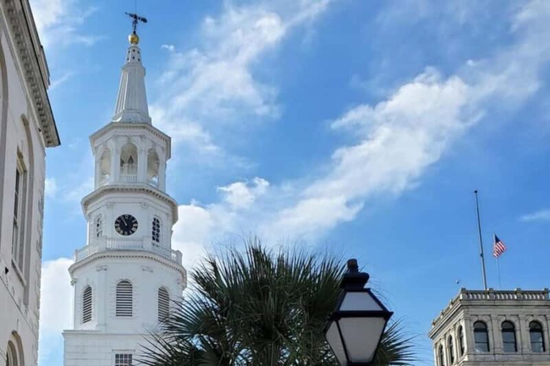 Charleston: Historic District Tour With Local Guide - Key Points