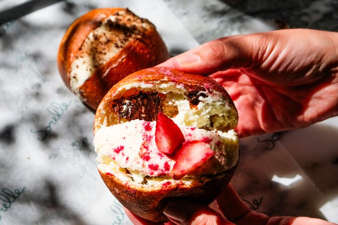 Charleston International Sweet Treats & Historic City Market Tour - Exploring Charlestons Historic Downtown