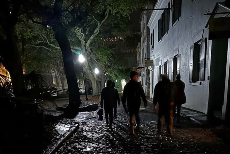 Charleston: Pirates and Ghosts Guided Walking Tour - Exploring Key Landmark Stops