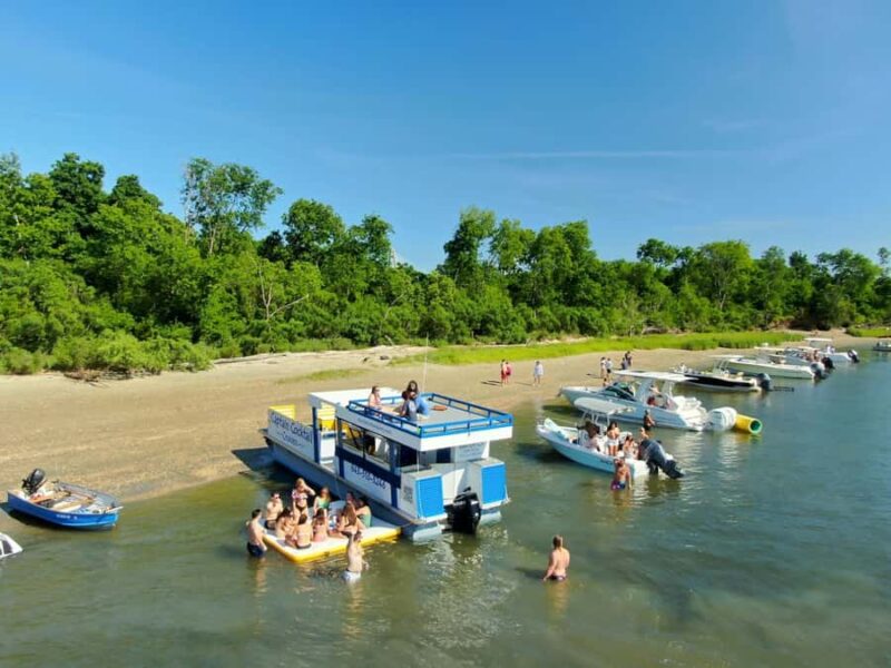 Charleston: Private Boat Rental; Captain and Mate; Up to 22 - Who Will Enjoy This Charleston Private Boat Experience?