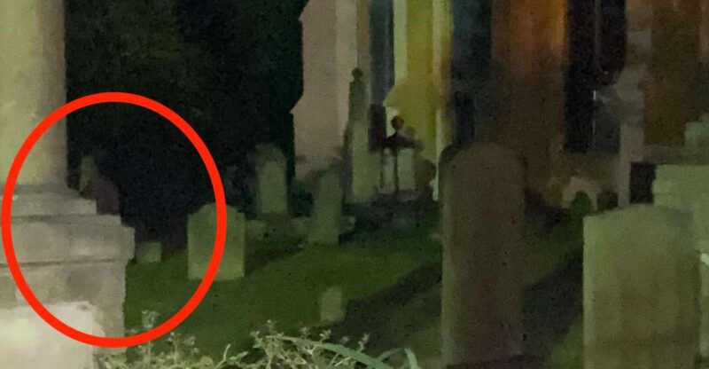 Charleston: Real Hauntings of Charleston Guided Tour - Meeting Point at the Old Exchange and Provost Dungeon