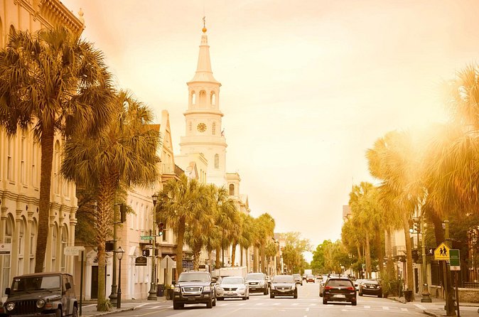 Charleston Self Guided Ghost Tour in 12 Languages - Comparing This Tour to Other Charleston Experiences