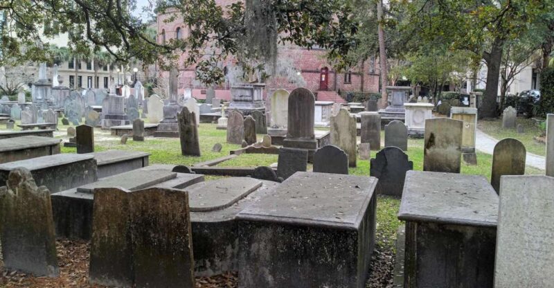 Charleston: Small-Group Ghost Walking Tour at Night - Explore Charleston’s Haunted Streets at Night for $33