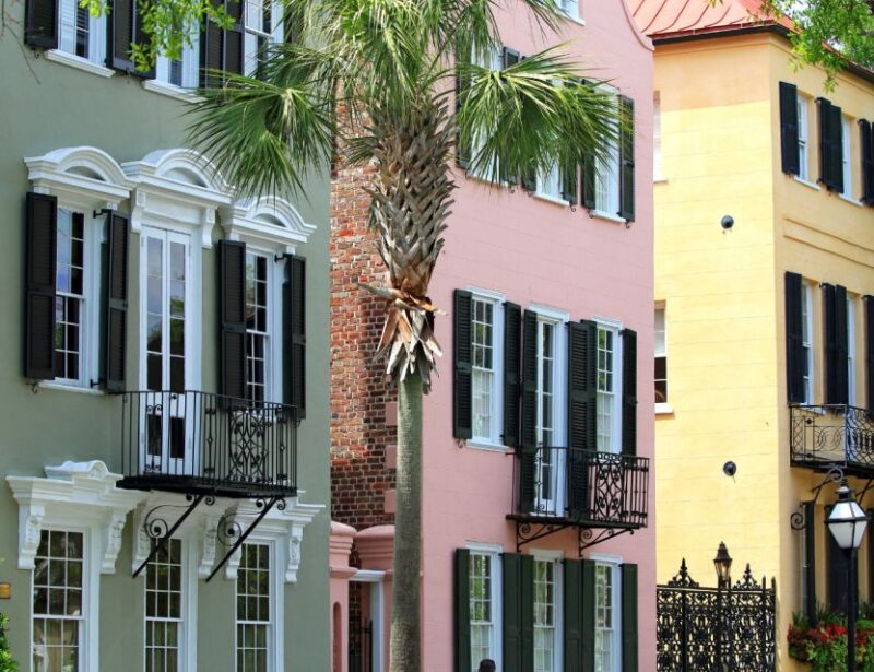 Charleston Unchained: Patriots and Pirates Walking Tour - Starting Point at White Point Garden