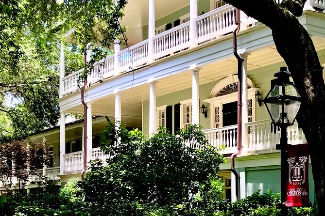 Charleston Walking Brunch Tour With Secret Food Tours - The Tour Guides and Group Experience