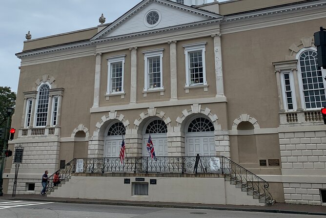 Charleston's Haunted Ghost Tour - Solo Smart Phone Guided Tour - The Pooch Guard at Poogan’s Porch