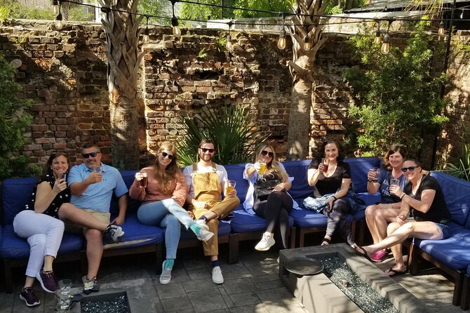 Charlestons Historic Pub Culture Tour - Enjoying Appetizers and Local Drinks in a Casual Atmosphere